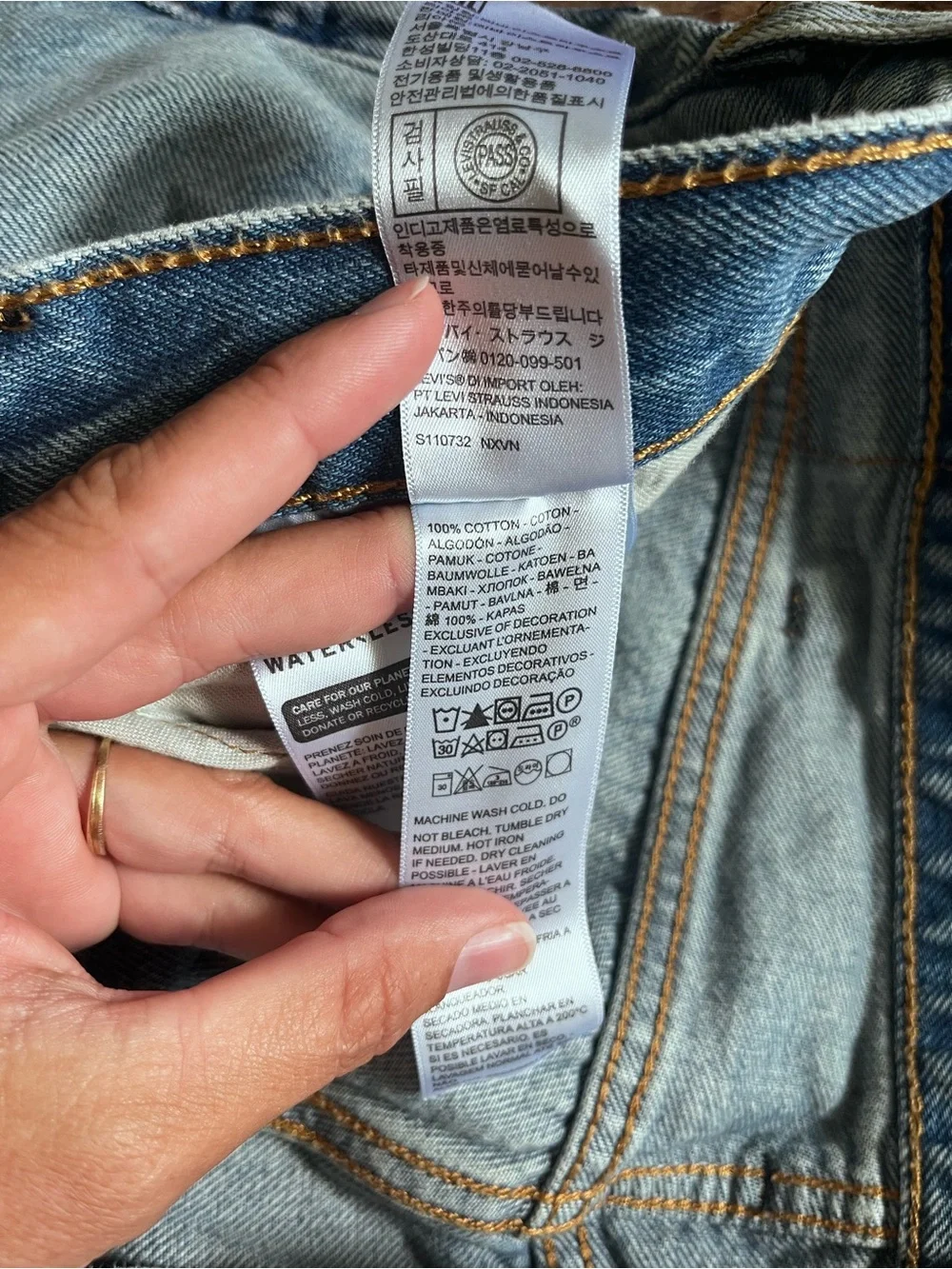 Levi’s 517 men’s bootcut Style # 005170225 jeans medium wash 34x32‎
